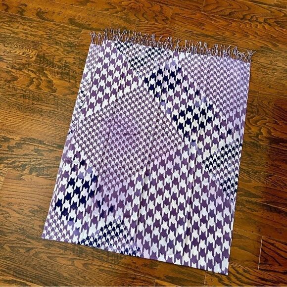 NWT Nordstrom Cashmere Blend Houndstooth Print Fringed Scarf - Picture 1 of 4